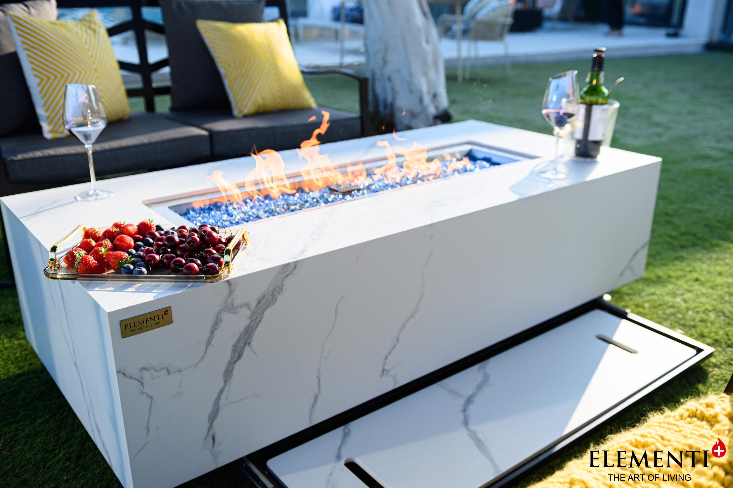 Elementi Fire Pit Table - Thumbnail 3